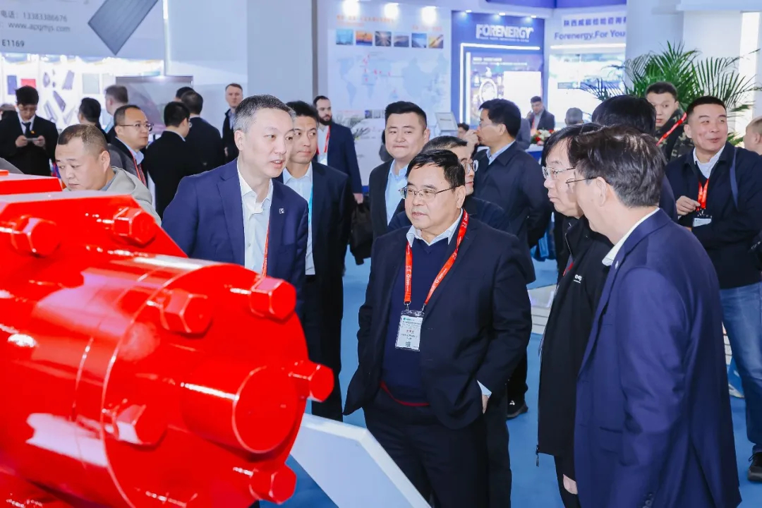 Расширение возможностей ИИ для зеленого будущего | Компания “Шенкай” продемонстрировала свои успехи на нефтяной выставке CIPPE в Пекине(圖7) Расширение возможностей ИИ для зеленого будущего | Компания “Шенкай” продемонстрировала свои успехи на нефтяной выставке CIPPE в Пекине(圖7)